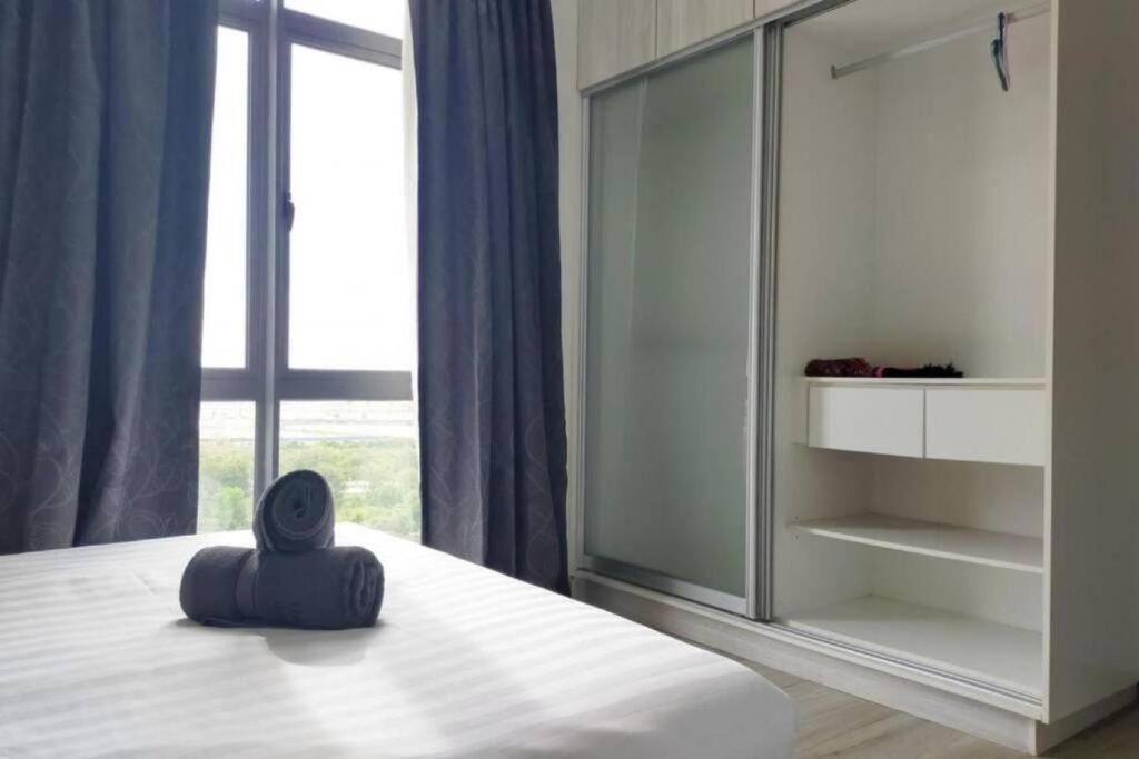 Kenwingston Cyberjaya Free Wifi By Premium Stay Exterior photo