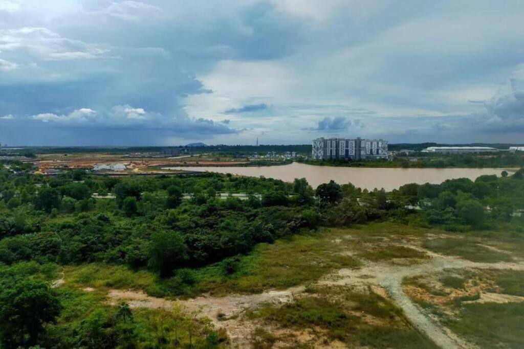 Kenwingston Cyberjaya Free Wifi By Premium Stay Exterior photo